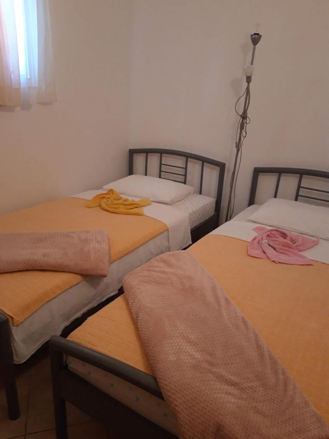Apartment Perla Пироваць Екстер'єр фото